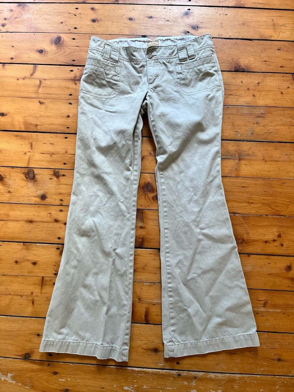 Abercrombie & Fitch Y2K Vintage Low Rise Flare Khaki Pants Size 6 Patch Pockets
